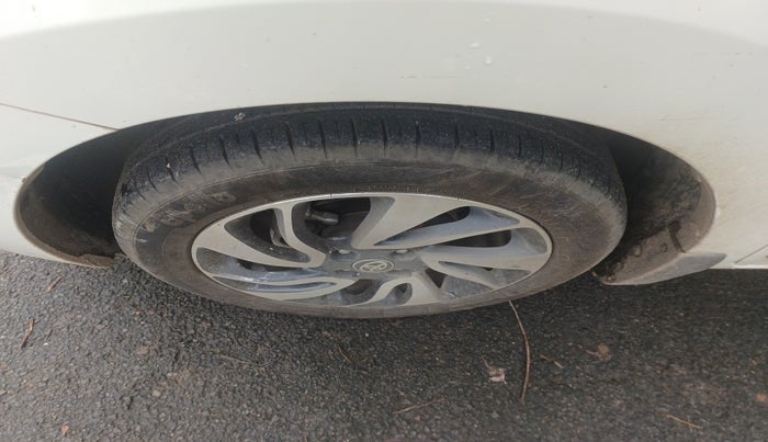 2020 Toyota Glanza G, Petrol, Manual, 18,903 km, tyre
