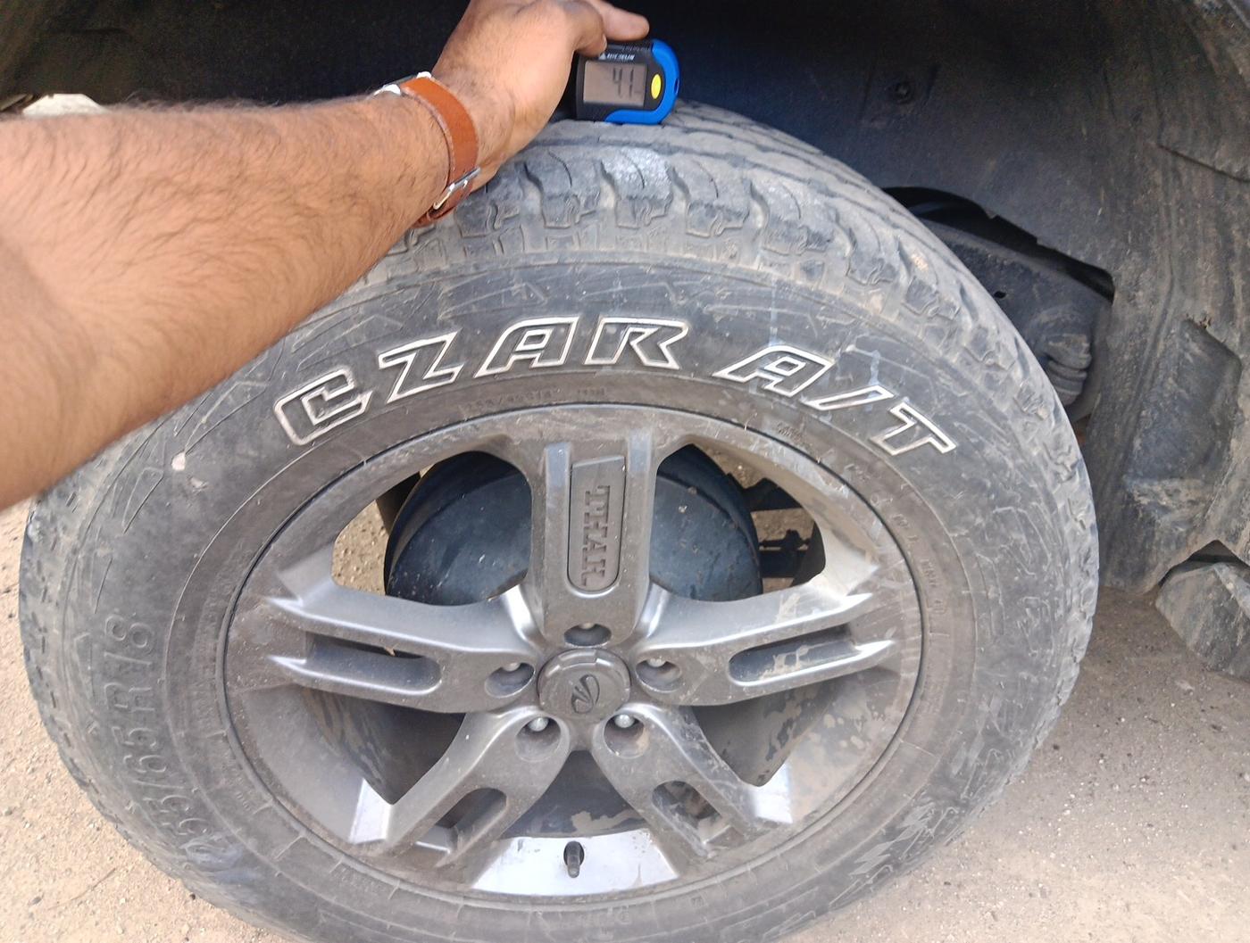 2021 Mahindra Thar LX PETROL HT 4WD AT, Petrol, Automatic, 68,142 km, tyre