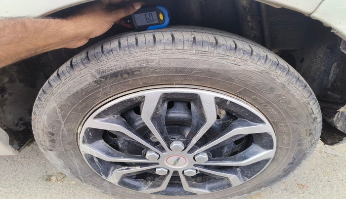 2019 Maruti Celerio VXI CNG, Petrol, Manual, 38,029 km, tyre