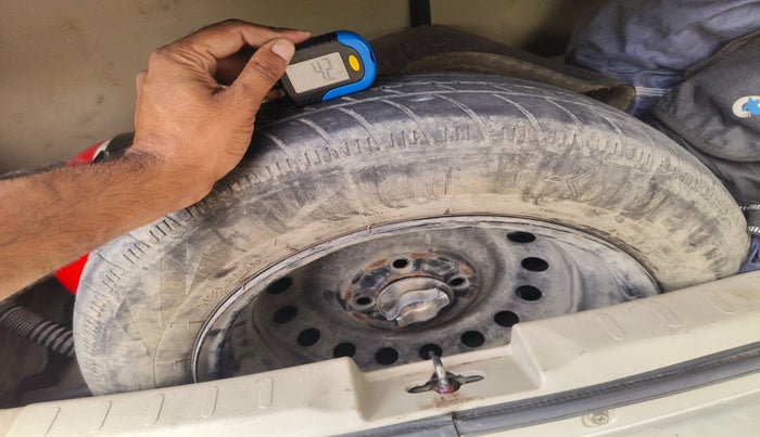 2019 Maruti Celerio VXI CNG, Petrol, Manual, 38,029 km, tyre