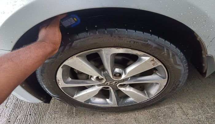 2015 Hyundai Elite i20 ASTA 1.2, Petrol, Manual, 30,833 km, tyre