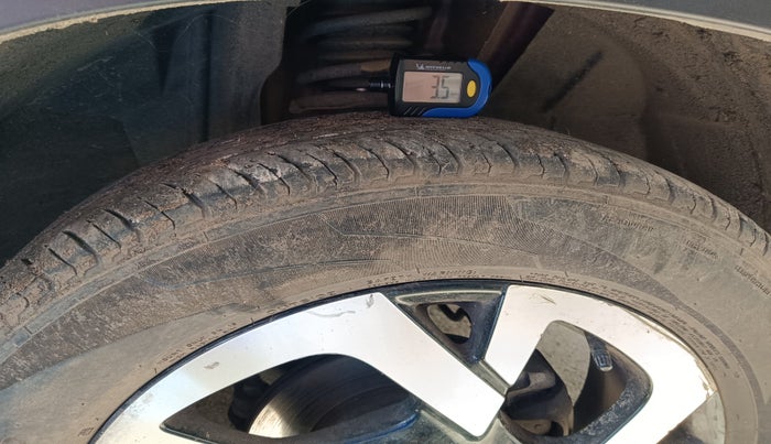 2021 Nissan MAGNITE XV PREMIUM DUAL TONE, Petrol, Manual, 24,669 km, tyre