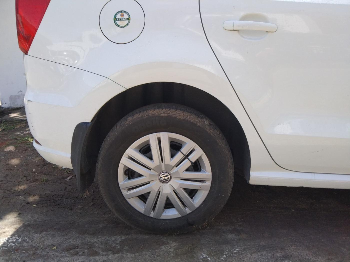 2019 Volkswagen Ameo TRENDLINE 1.0L, Petrol, Manual, 22,703 km, tyre