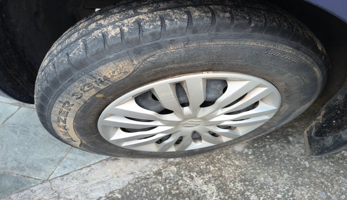 2018 Maruti Dzire VXI AMT, Petrol, Automatic, 35,059 km, tyre