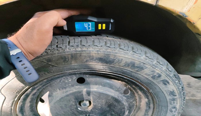 2011 Tata Nano LX, Petrol, Manual, 40,421 km, tyre