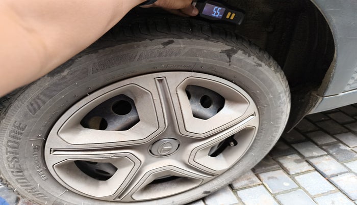 2019 Tata NEXON XT PLUS PETROL, Petrol, Manual, 97,589 km, tyre