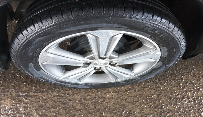 2018 Hyundai Verna 1.6 VTVT SX, Petrol, Manual, 61,290 km, tyre