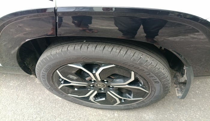 2024 Tata Curvv Accomplished S 1.2 Petrol 7DCA, Petrol, Automatic, 11,117 km, tyre