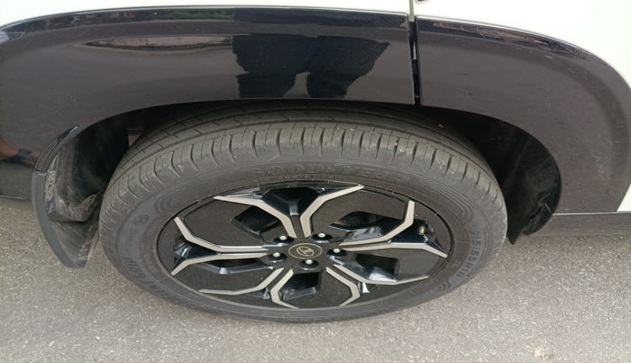 2024 Tata Curvv Accomplished S 1.2 Petrol 7DCA, Petrol, Automatic, 11,117 km, tyre