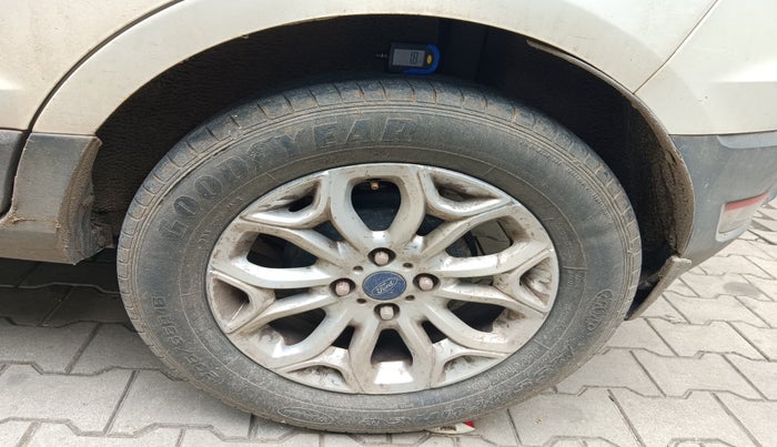 2015 Ford Ecosport TITANIUM 1.5L DIESEL, Diesel, Manual, 88,644 km, tyre