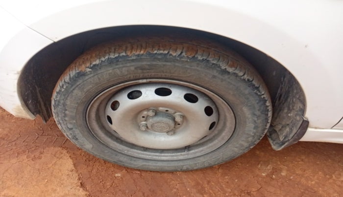 2023 Tata TIGOR XE PETROL, Petrol, Manual, 28,530 km, tyre