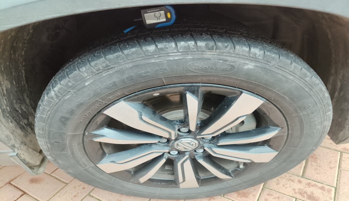 2020 MG HECTOR SHARP 1.5 DCT PETROL, Petrol, Automatic, 16,500 km, tyre