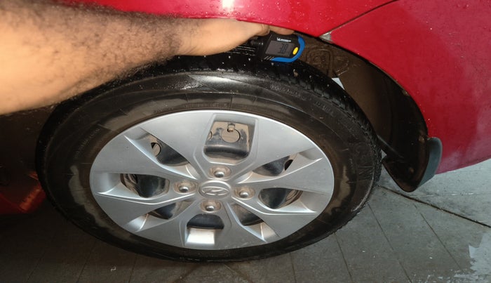 2014 Hyundai Xcent S 1.2, Petrol, Manual, 46,008 km, tyre