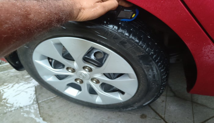 2014 Hyundai Xcent S 1.2, Petrol, Manual, 46,008 km, tyre