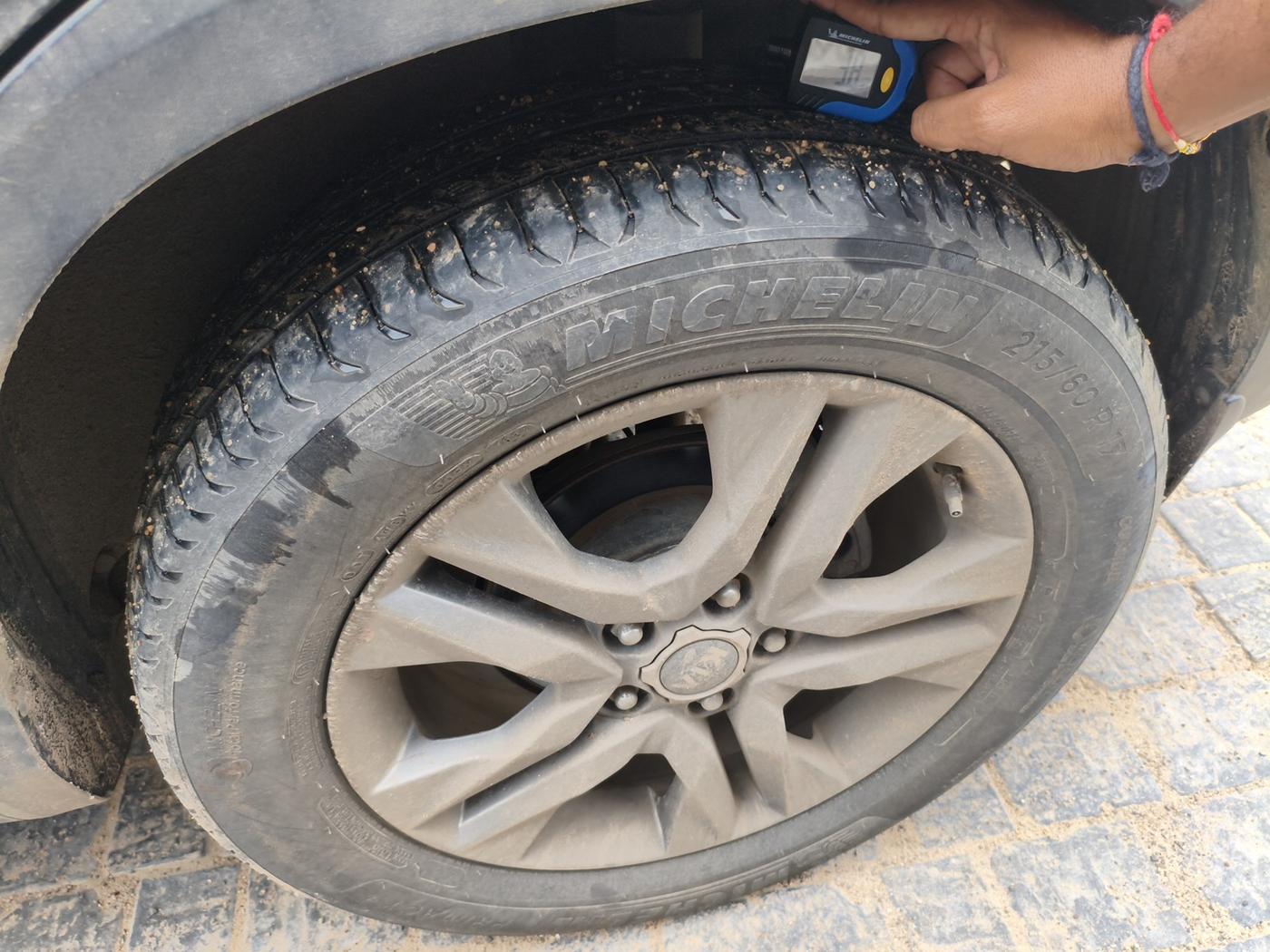 2019 KIA SELTOS HTX PLUS AT1.5 DIESEL, Diesel, Automatic, 1,78,387 km, tyre
