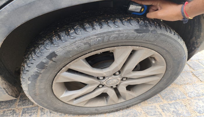 2019 KIA SELTOS HTX PLUS AT1.5 DIESEL, Diesel, Automatic, 1,78,387 km, tyre