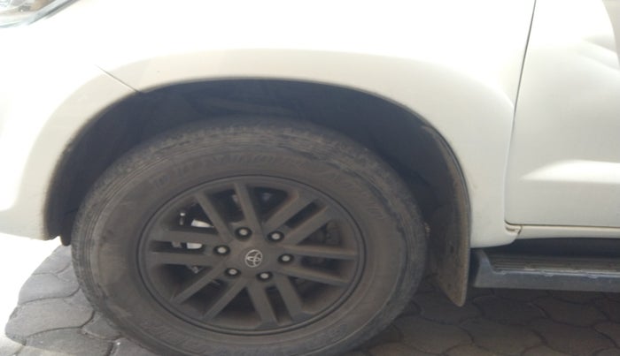 2015 Toyota Fortuner 3.0 4X2 AT, Diesel, Automatic, 90,758 km, tyre