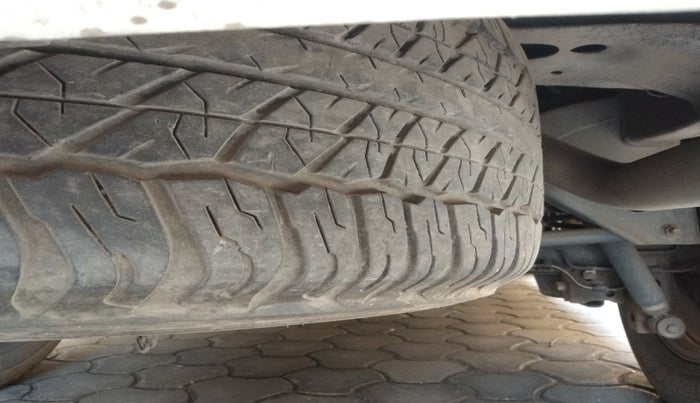 2015 Toyota Fortuner 3.0 4X2 AT, Diesel, Automatic, 90,758 km, tyre