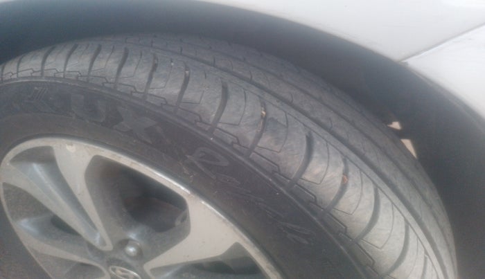 2014 Hyundai Xcent SX AT 1.2 (O), Petrol, Automatic, 95,329 km, tyre