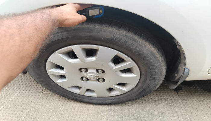 2013 Hyundai i20 MAGNA (O) 1.2, Petrol, Manual, 61,867 km, tyre