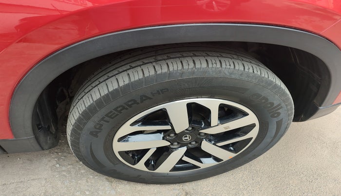 2022 Tata Harrier XZA PLUS 2.0L KRYOTEC HALO EDITION, Diesel, Automatic, 48,335 km, tyre