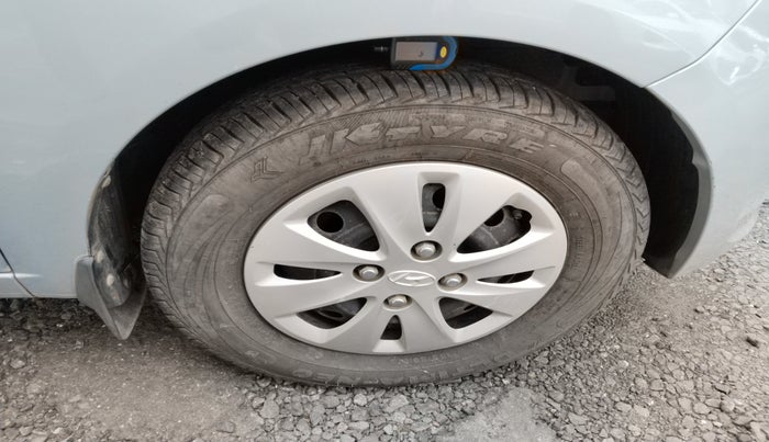 2011 Hyundai i10 SPORTZ 1.2, Petrol, Manual, 30,875 km, tyre