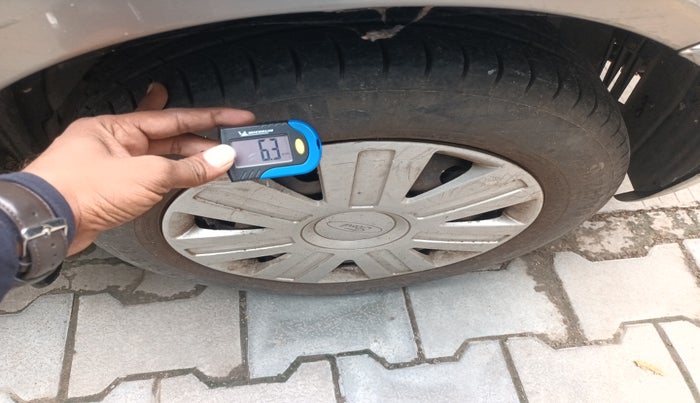 2012 Ford Figo ZXI 1.2 PETROL, Petrol, Manual, 64,990 km, tyre