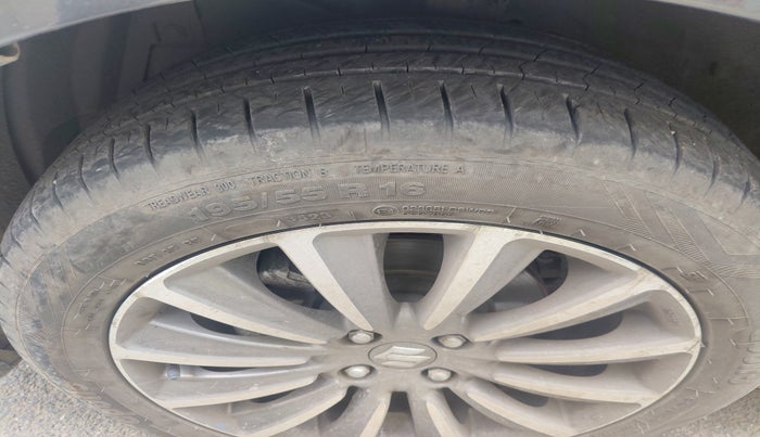 2024 Maruti Ciaz ALPHA  AT 1.5 SHVS PETROL, Petrol, Automatic, 35,420 km, tyre