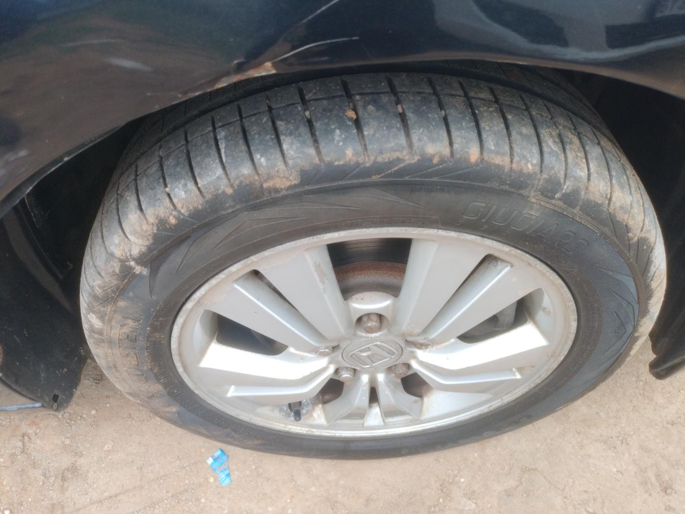 2008 Honda Accord 2.4L I-VTEC AT, Petrol, Automatic, 87,862 km, tyre