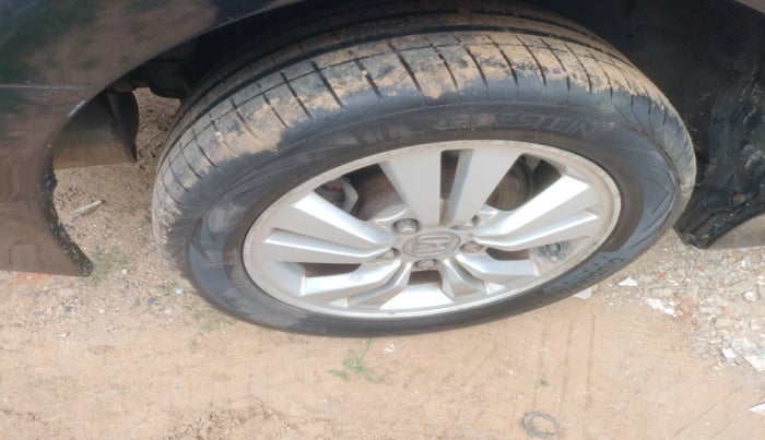 2008 Honda Accord 2.4L I-VTEC AT, Petrol, Automatic, 87,862 km, tyre