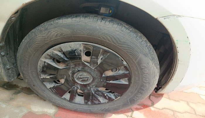 2010 Maruti Swift Dzire VXI, Petrol, Manual, 1,59,845 km, tyre
