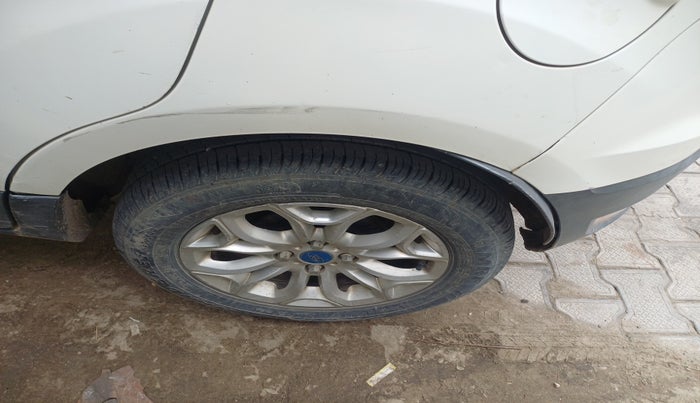 2014 Ford Ecosport TITANIUM 1.5L DIESEL, Diesel, Manual, 1,18,531 km, tyre