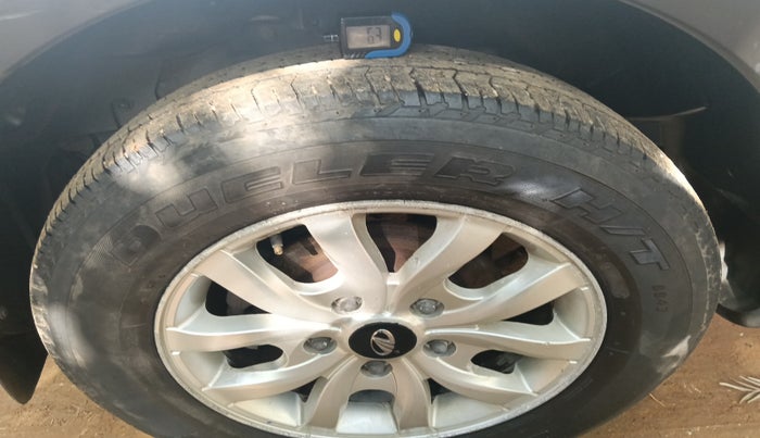 2015 Mahindra XUV500 W8, Diesel, Manual, 1,16,218 km, tyre