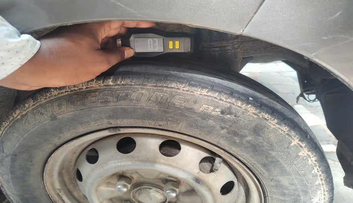 2013 Hyundai Eon D-LITE+, Petrol, Manual, 69,461 km, tyre