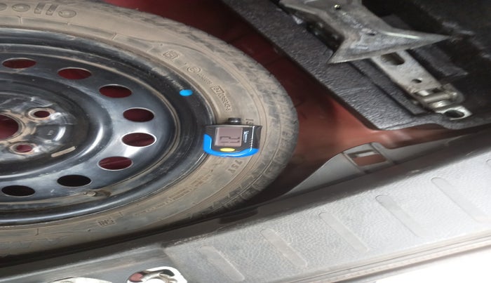 2016 Maruti Wagon R 1.0 VXI AMT, Petrol, Automatic, 44,289 km, tyre