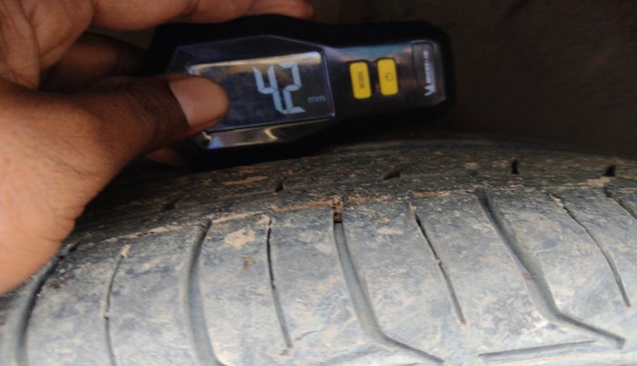 2021 KIA SONET HTK PLUS 1.5 AT, Diesel, Automatic, 93,500 km, tyre