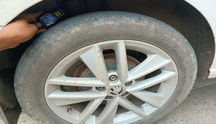 2021 Skoda Rapid STYLE AT TSI, Petrol, Automatic, 98,439 km, tyre