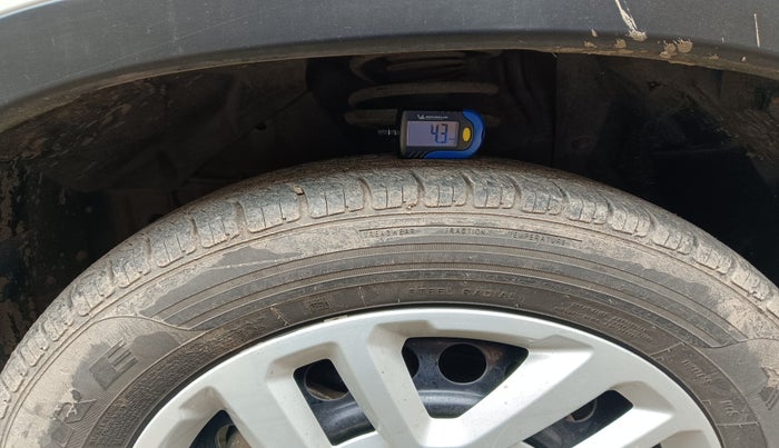 2019 Maruti Vitara Brezza VDI AMT, Diesel, Automatic, 1,02,067 km, tyre