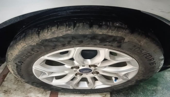 2015 Ford Ecosport TITANIUM 1.5L PETROL AT, Petrol, Automatic, 86,890 km, tyre