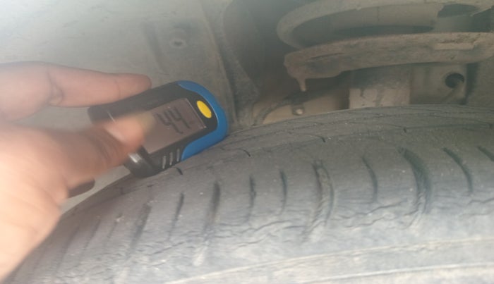 2021 Tata ALTROZ XM PLUS PETROL, Petrol, Manual, 39,888 km, tyre