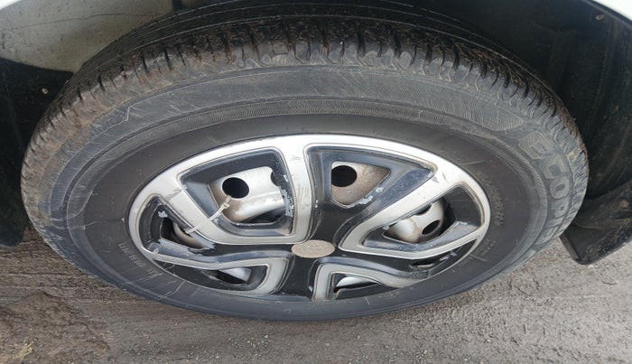2023 Tata ALTROZ XE PETROL, Petrol, Manual, 55,673 km, tyre