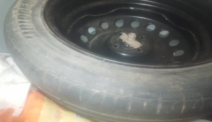 2014 Hyundai Verna FLUIDIC 1.6 VTVT SX, Petrol, Manual, 63,200 km, tyre