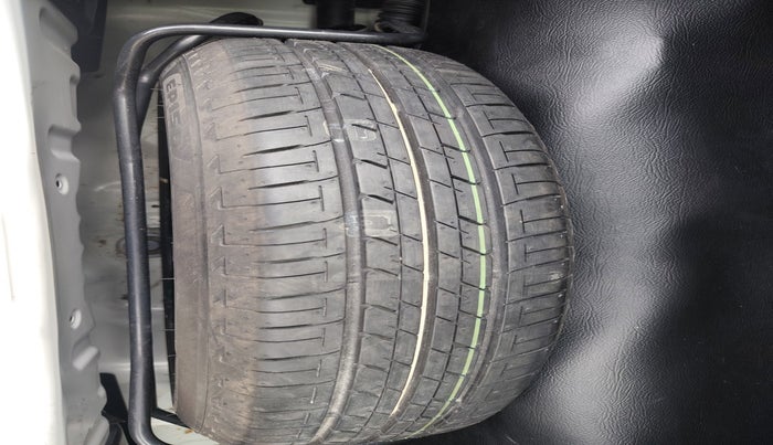 2023 Maruti Celerio VXI CNG, Petrol, Manual, 38,008 km, tyre