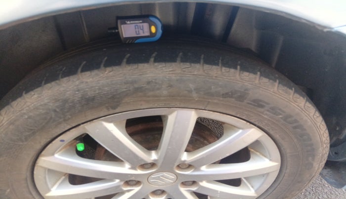 2011 Maruti SX4 ZDI, Diesel, Manual, 1,79,168 km, tyre