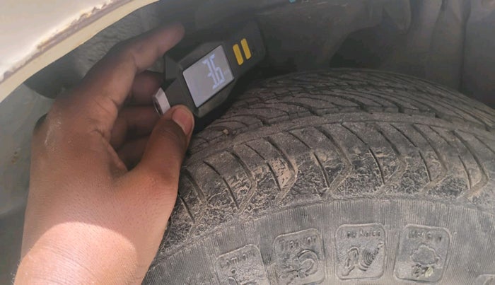 2010 Audi Q7 4.2 TDI QUATTRO, Diesel, Automatic, 1,35,799 km, tyre