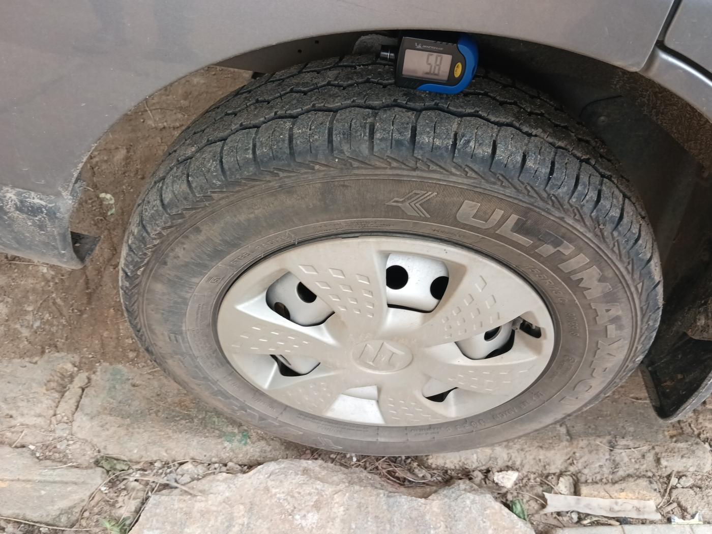 2023 Maruti Eeco 5 STR AC, Petrol, Manual, 15,058 km, tyre