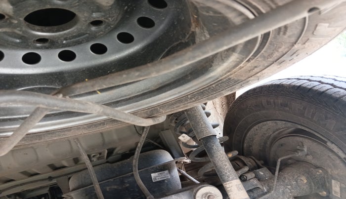 2023 Maruti Eeco 5 STR AC, Petrol, Manual, 15,058 km, tyre