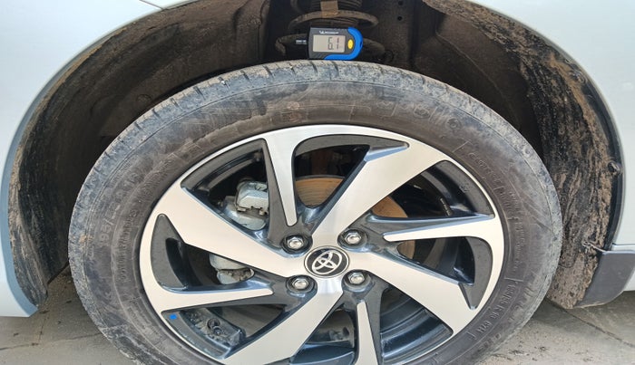 2024 Toyota Glanza G, Petrol, Manual, 5,795 km, tyre