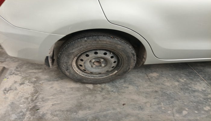 2019 Maruti Dzire VDI AMT, Diesel, Automatic, 1,28,434 km, tyre