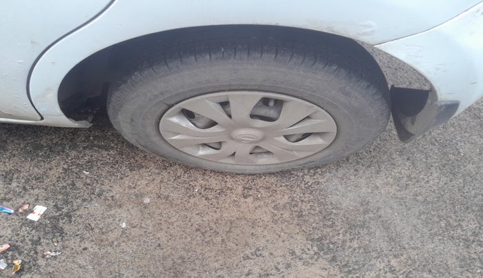 2014 Nissan Micra Active XV, Petrol, Manual, 56,348 km, tyre